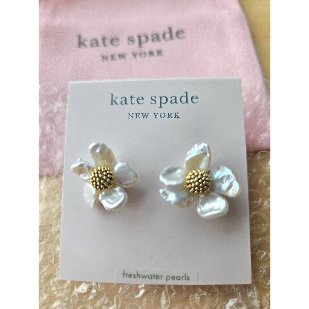 NWT Kate Spade Floral Frenzy Pearl Flower Stud Earrings Gold Tone Vtg Rare - Picture 6 of 13